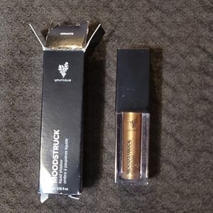 Younique liquid eyeshadow